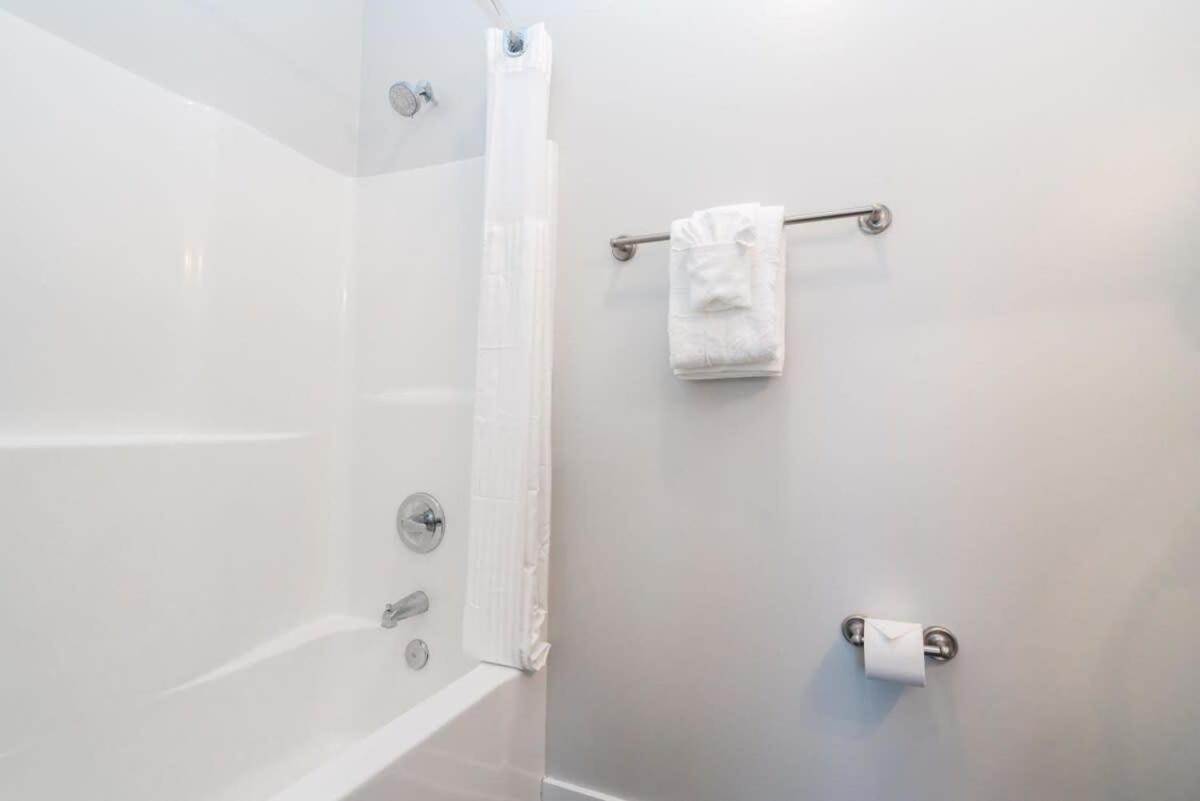 Cozysuites Music Row Stunning 2Br -Free Parking 05 Нэшвилл Экстерьер фото